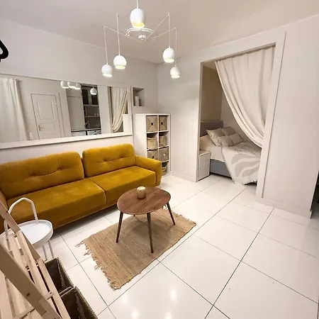 Charming City-center I Cohost